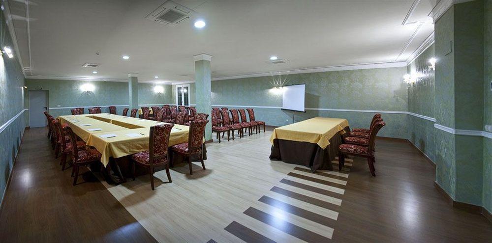 Hotel Santa Isabel Albacete Ngoại thất bức ảnh