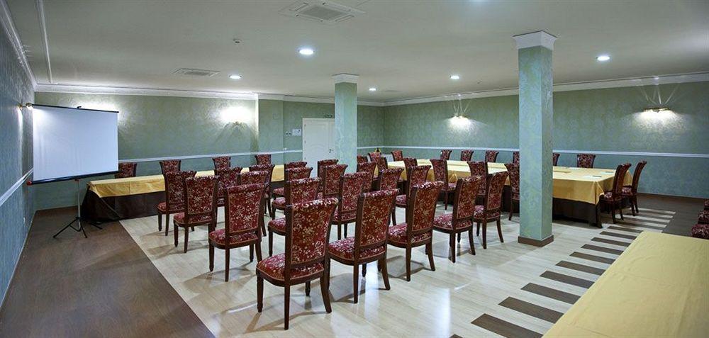 Hotel Santa Isabel Albacete Ngoại thất bức ảnh