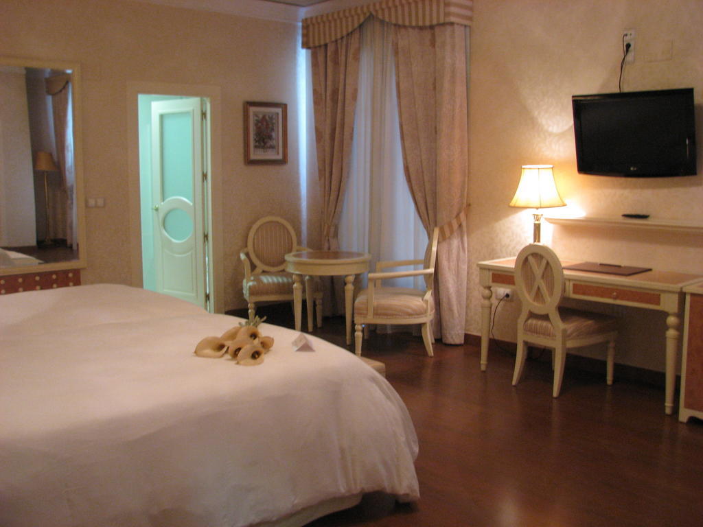 Hotel Santa Isabel Albacete Ngoại thất bức ảnh